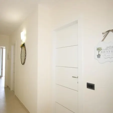 Casa Luisella - By Lovecomo בית נופש סלה קומצ'ינה