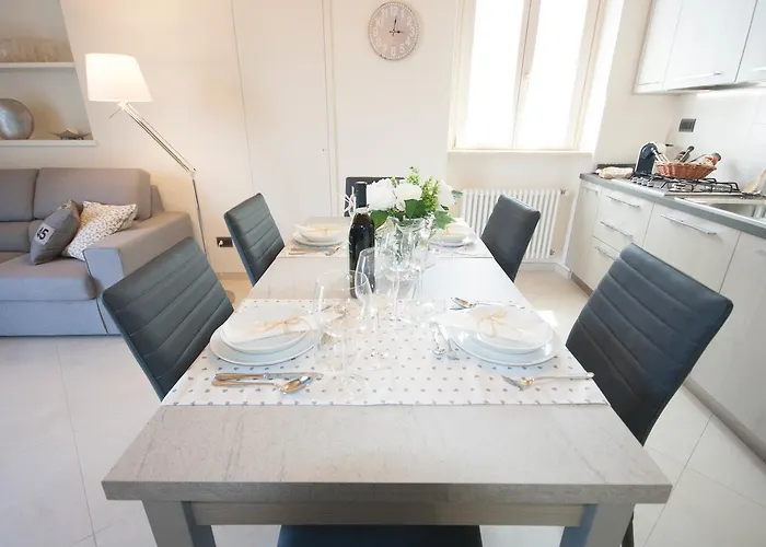 بيت للعطل Casa Luisella - By Lovecomo سالا كوماسينا